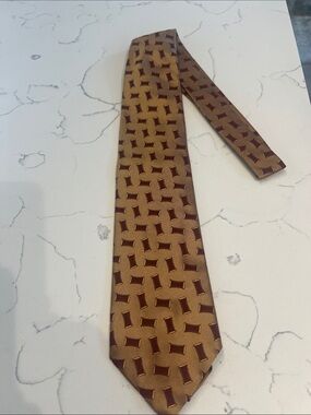 Bass & Bassi Burgundy and Gold Geometric Silk Tie
